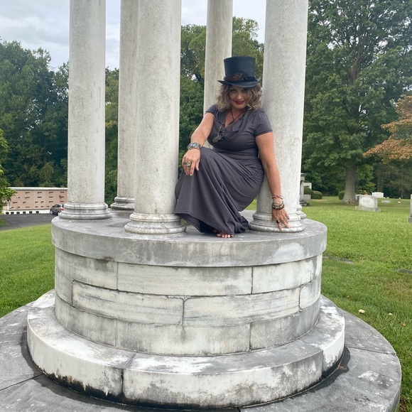 Meet your Posher, Cassie - Picture 11 of 16